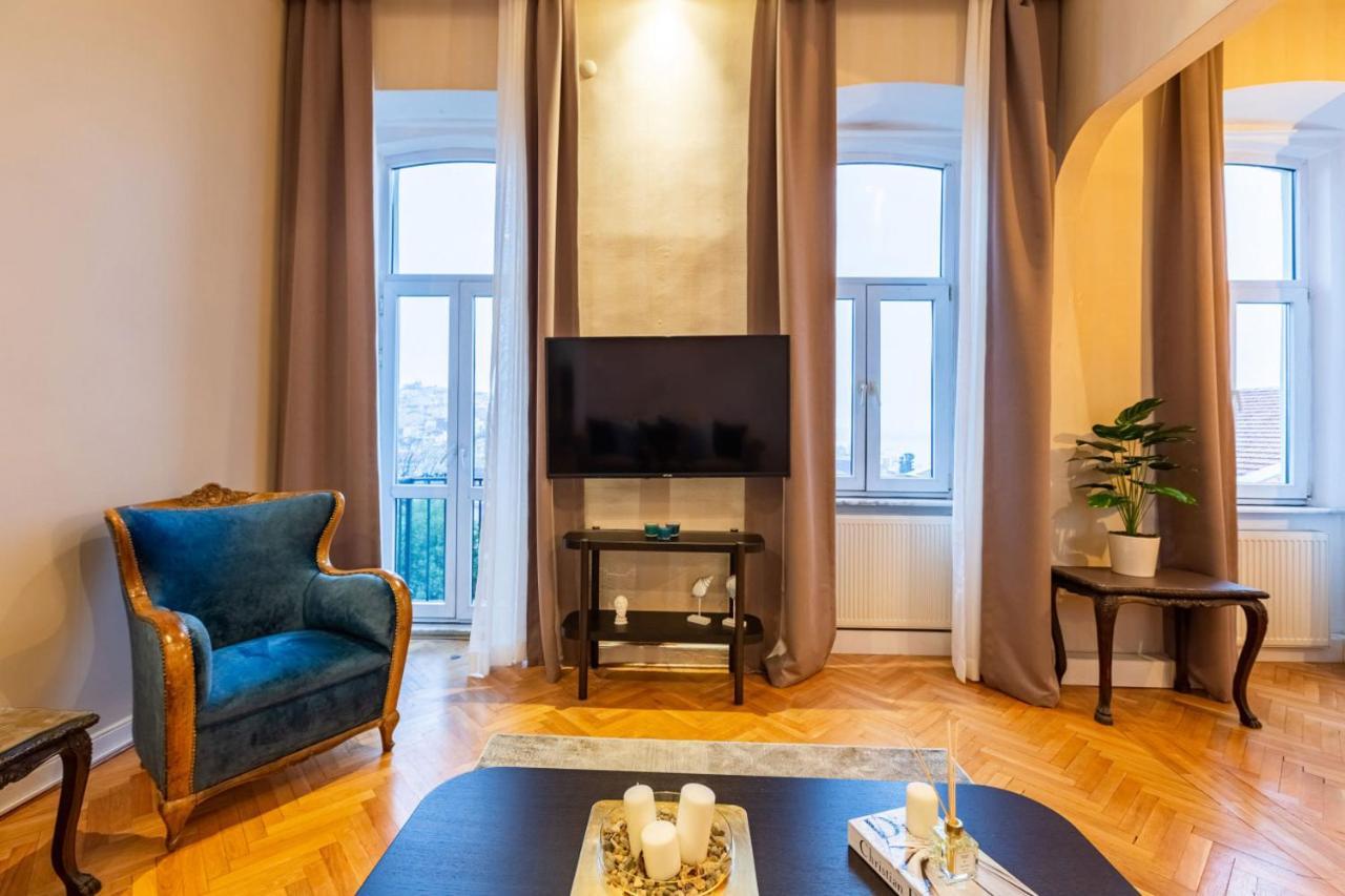 Historical Flat With A Lovely Sea View In Beyoglu Istambul Extérieur photo