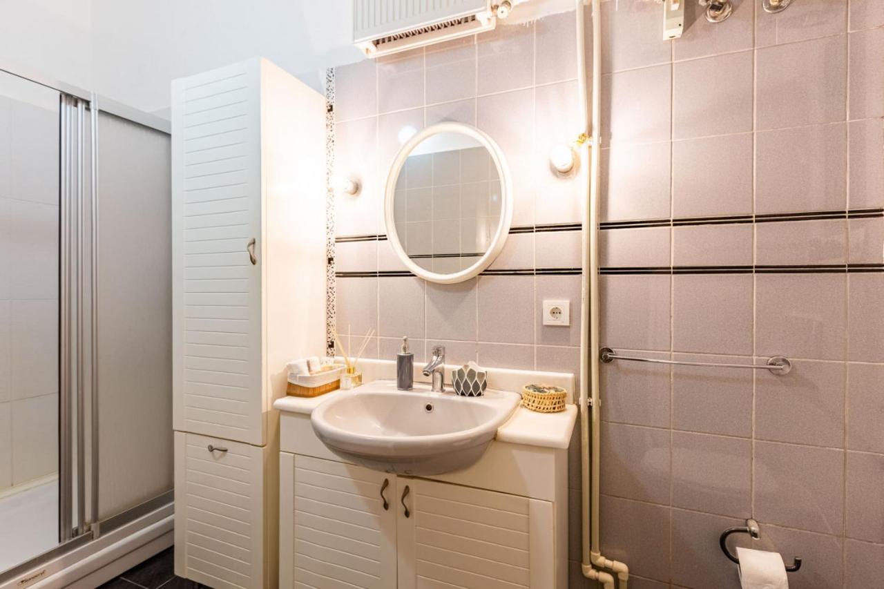Historical Flat With A Lovely Sea View In Beyoglu Istambul Extérieur photo