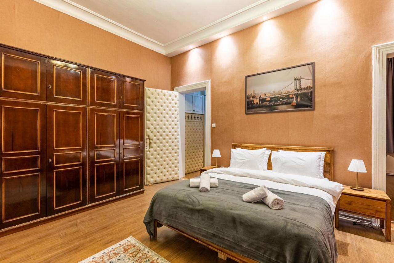 Historical Flat With A Lovely Sea View In Beyoglu Istambul Extérieur photo